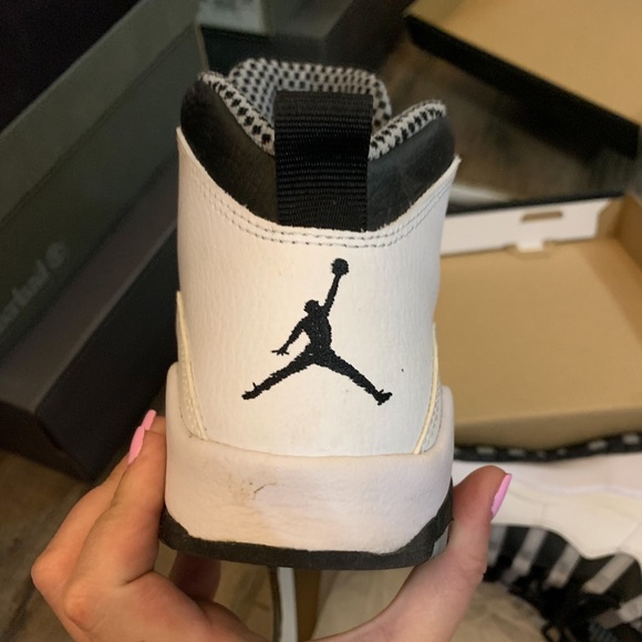 Jordan Steel 10 - Picture 3 of 5